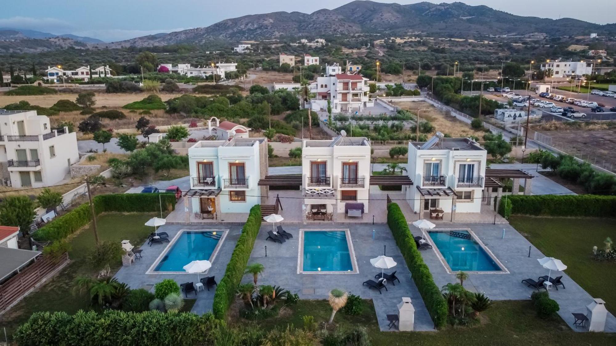 Petra Villas Gennadi Exteriör bild
