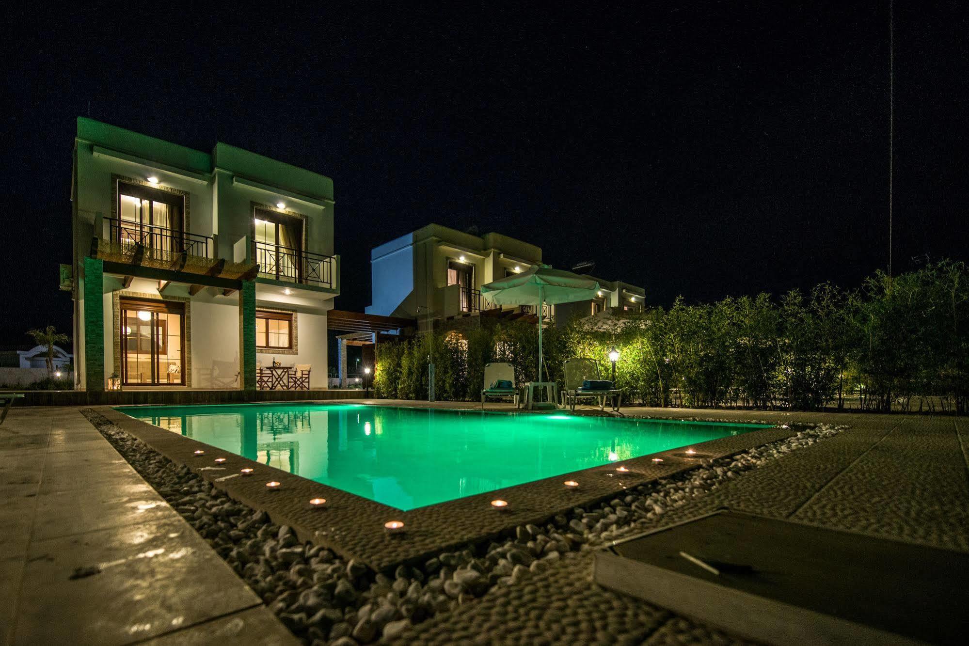Petra Villas Gennadi Exteriör bild