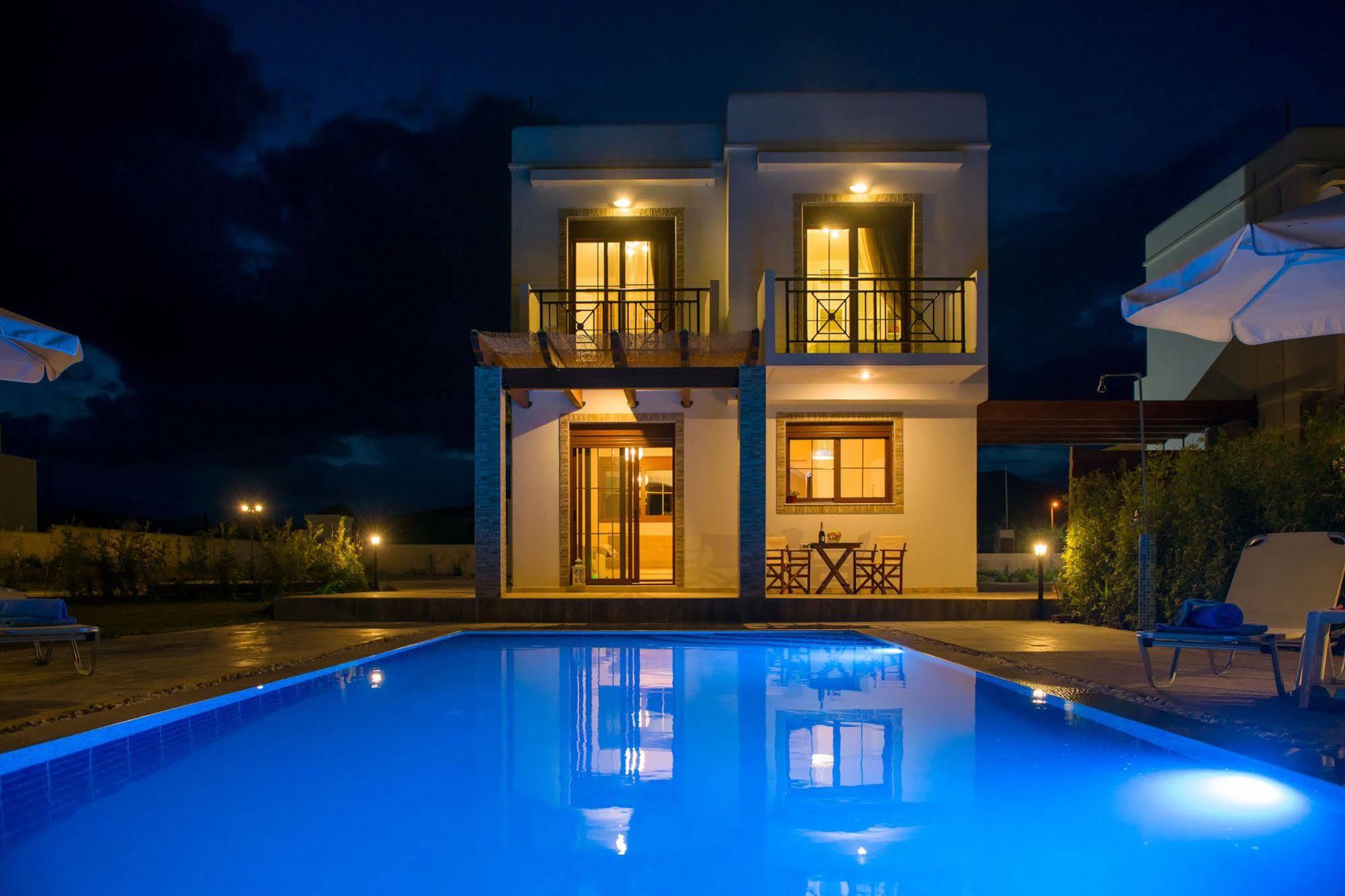 Petra Villas Gennadi Exteriör bild